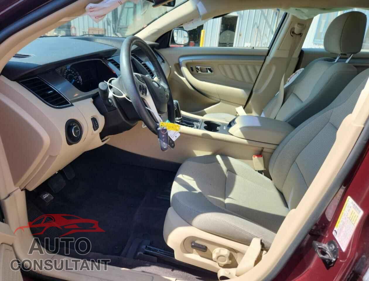 FORD TAURUS 2018 - 1FAHP2E80JG115074