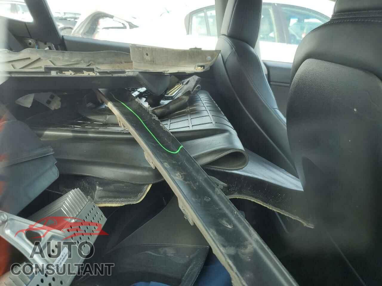 TESLA MODEL 3 2018 - 5YJ3E1EB7JF144792