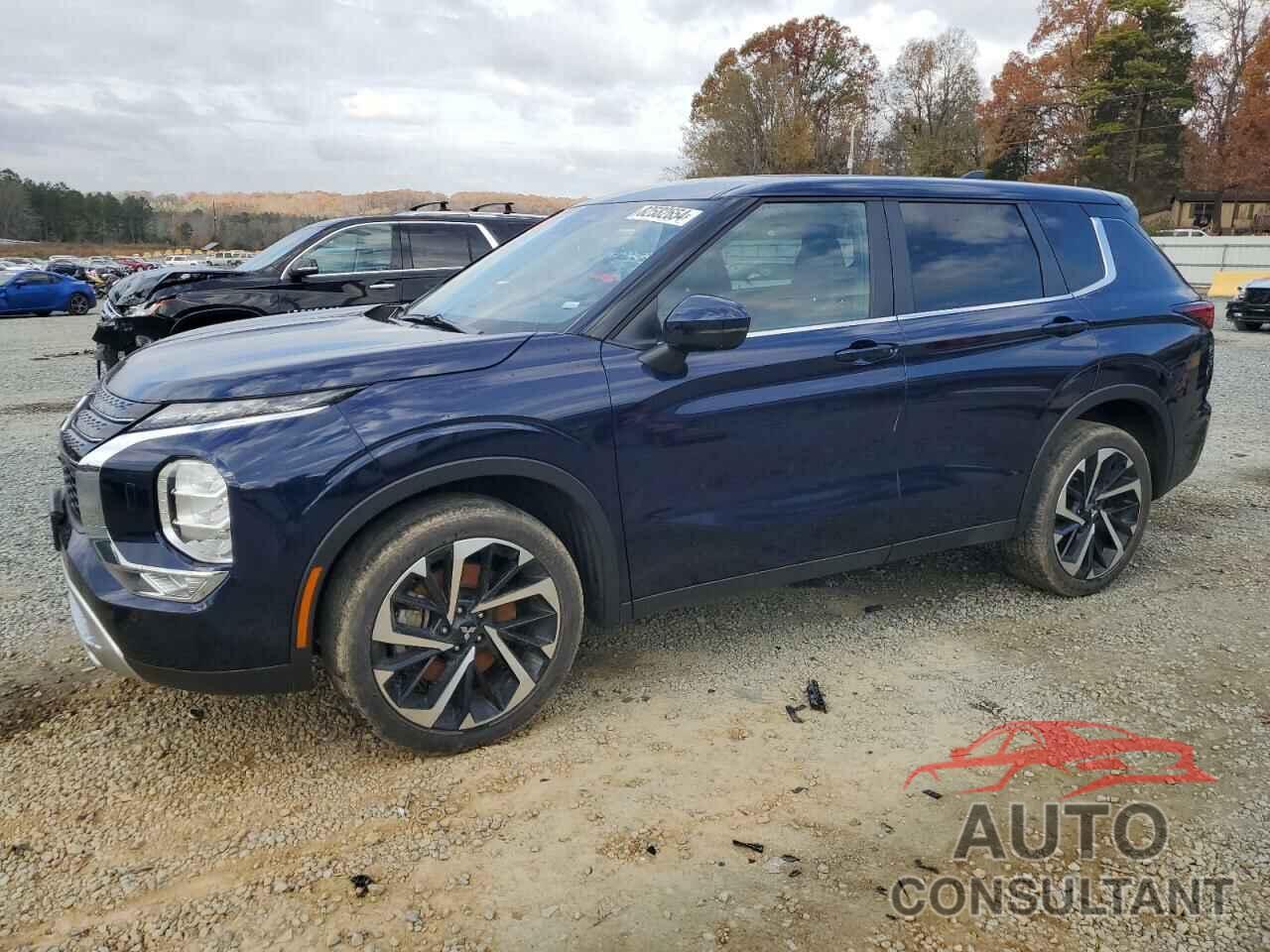 MITSUBISHI OUTLANDER 2023 - JA4J4UA88PZ053503