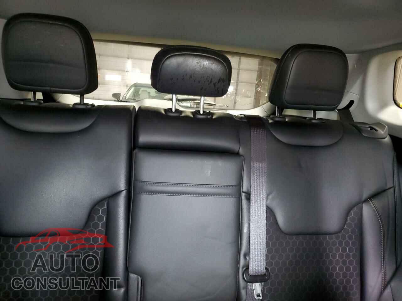 JEEP COMPASS 2020 - 3C4NJDBB2LT132323