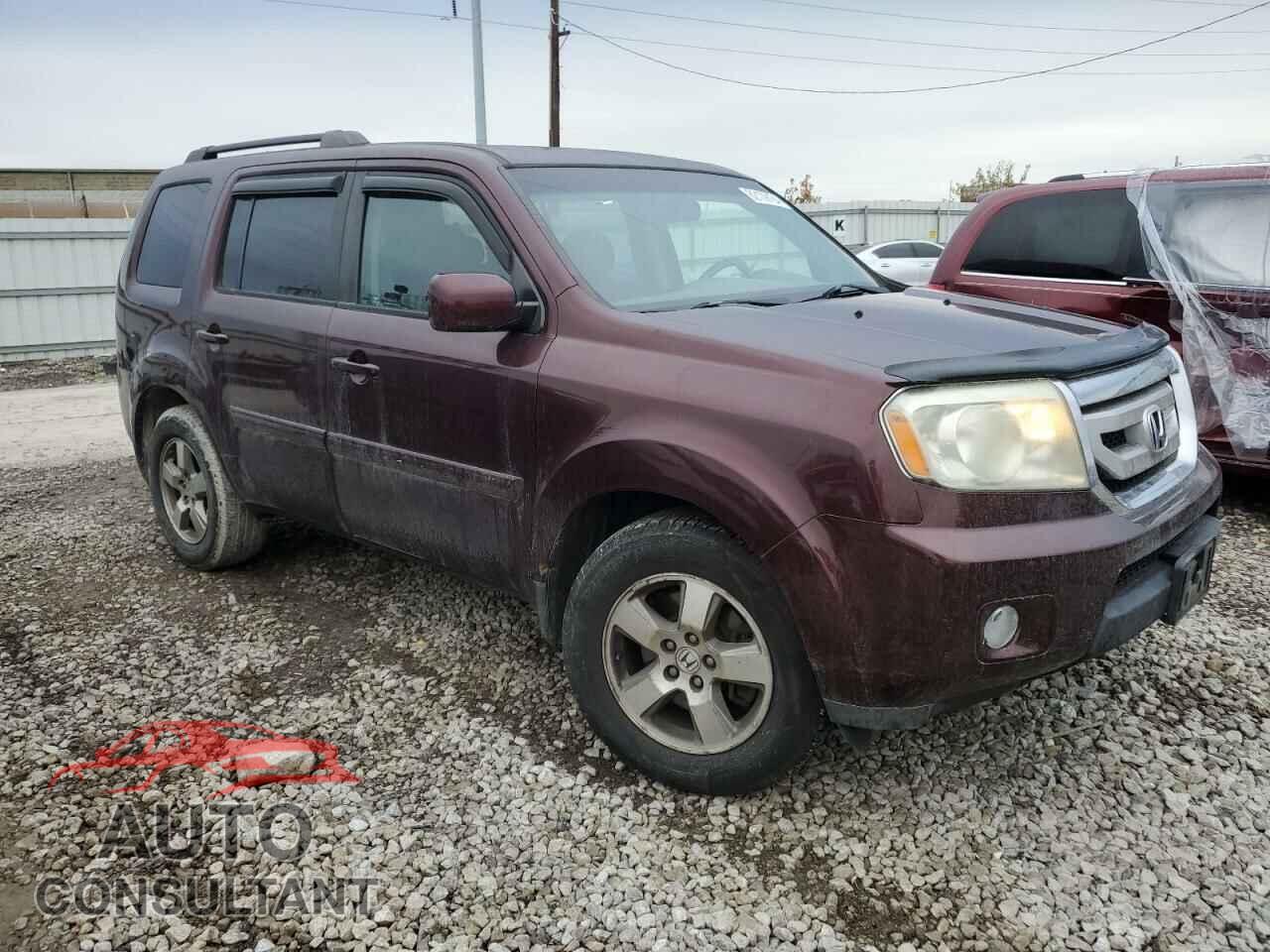 HONDA PILOT 2011 - 5FNYF4H44BB005528