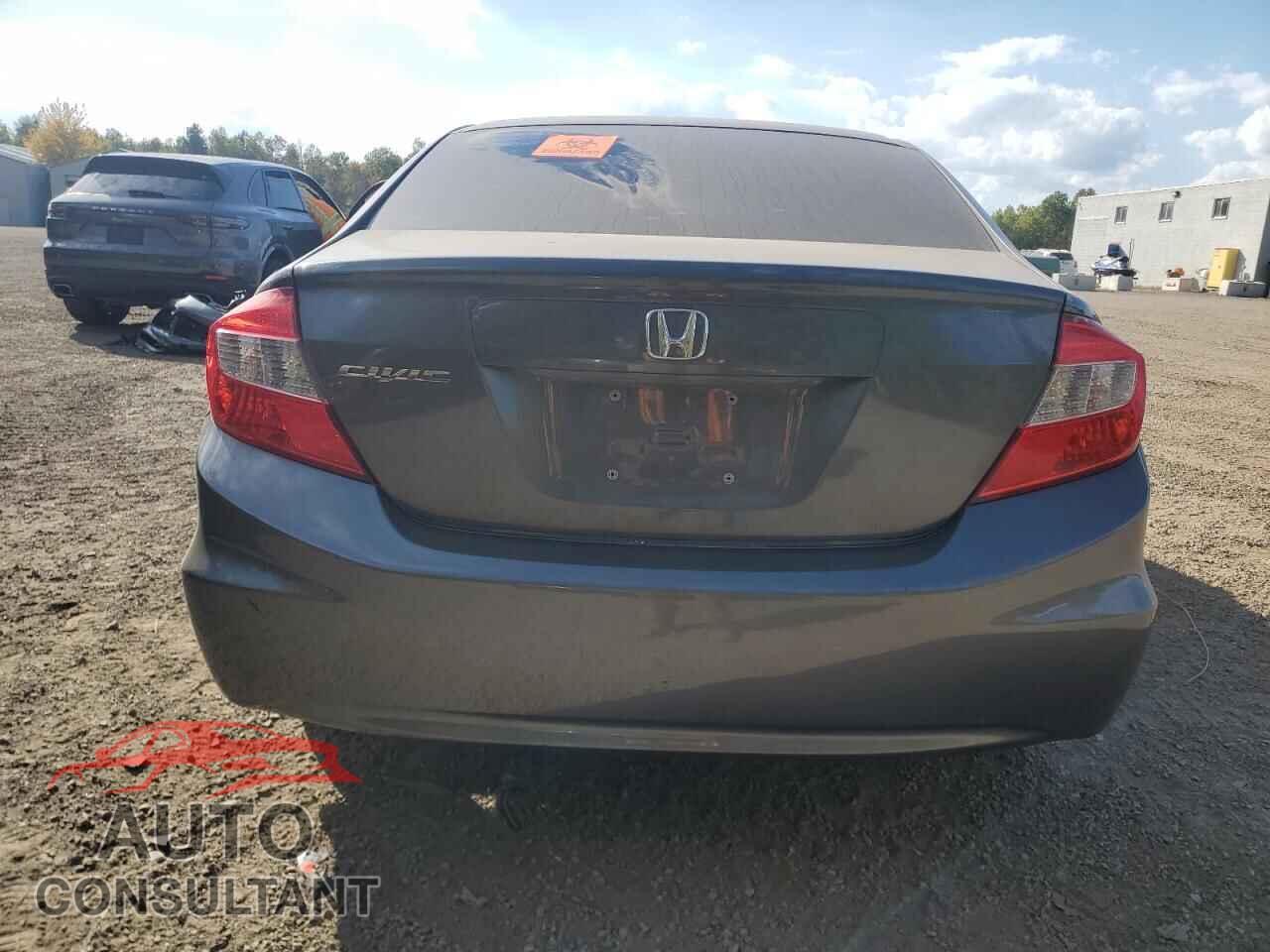 HONDA CIVIC 2012 - 2HGFB2F44CH023812