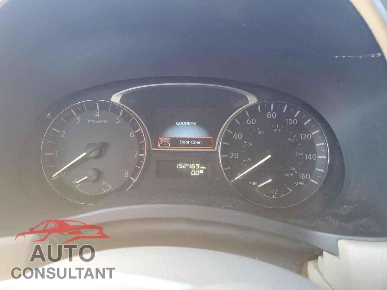 NISSAN PATHFINDER 2015 - 5N1AR2MN2FC620122