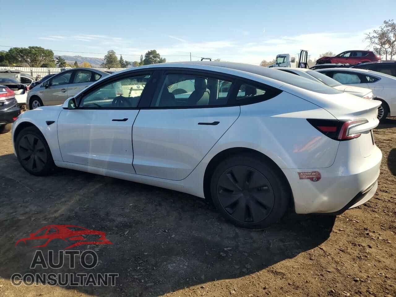TESLA MODEL 3 2024 - 5YJ3E1EA0RF841627