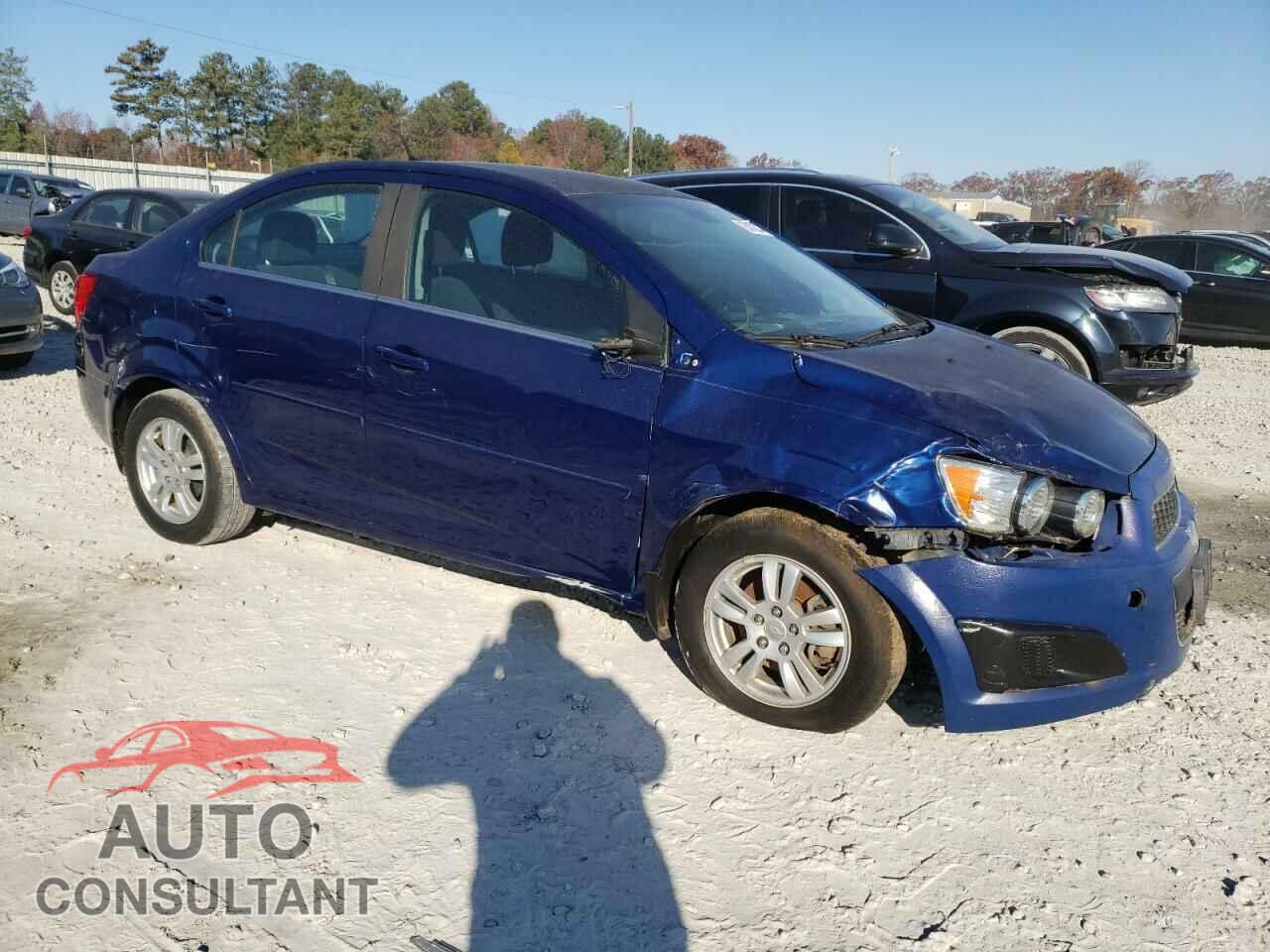 CHEVROLET SONIC 2012 - 1G1JC5SB2C4228658