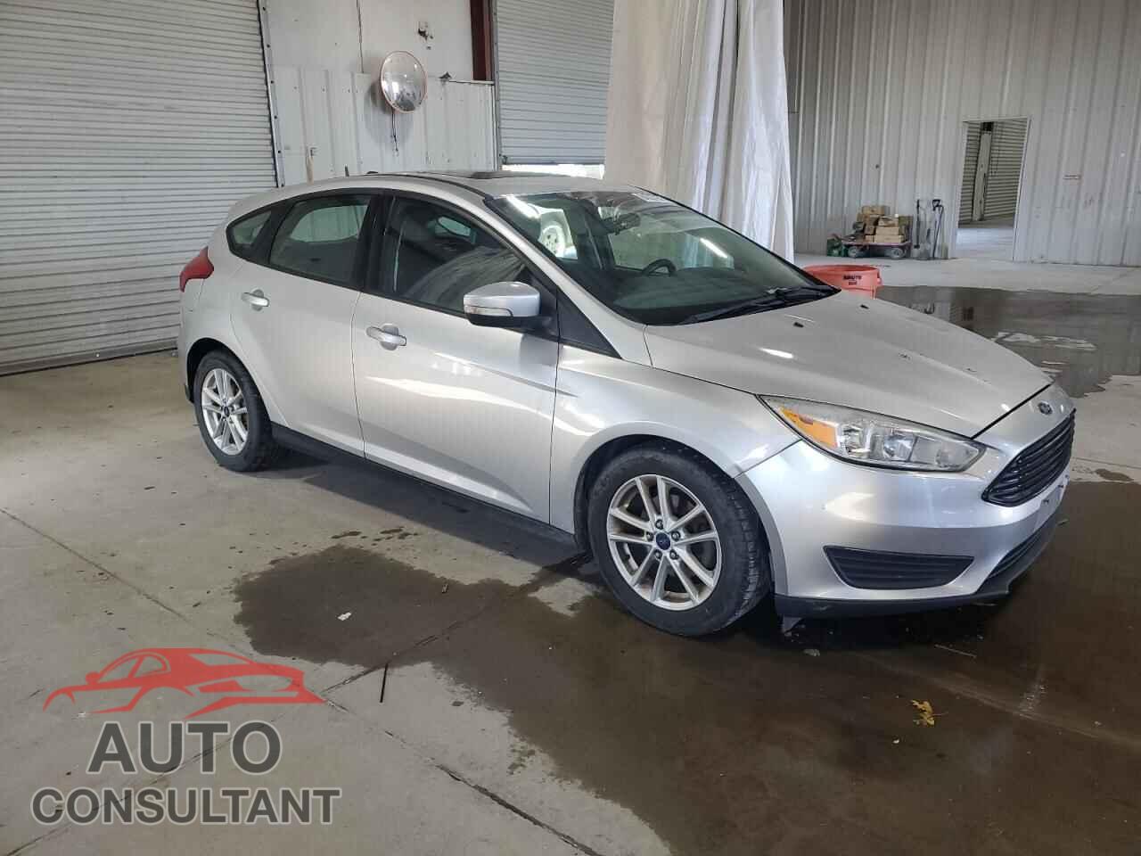 FORD FOCUS 2016 - 1FADP3K2XGL352059