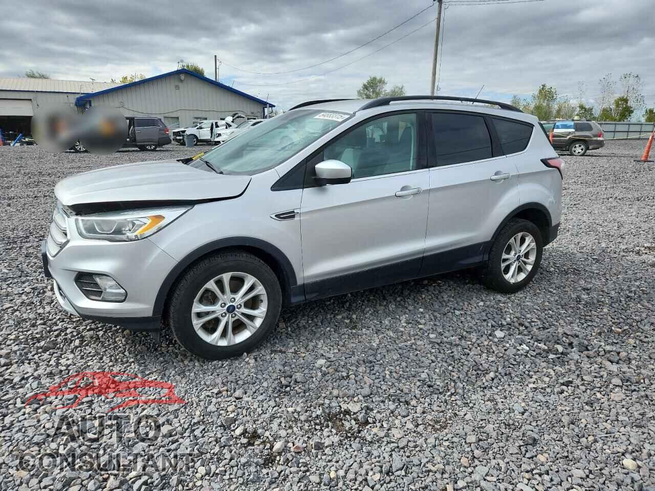 FORD ESCAPE 2017 - 1FMCU9G9XHUB90660