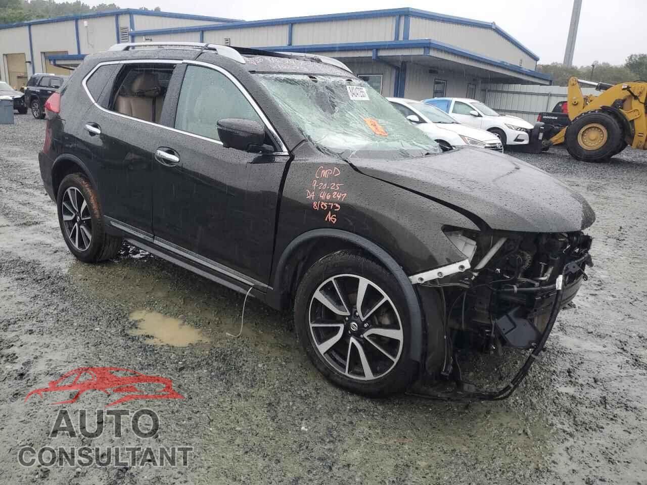 NISSAN ROGUE 2017 - 5N1AT2MV3HC812573