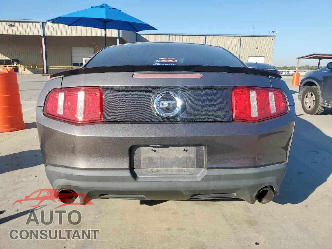 FORD MUSTANG 2014 - 1ZVBP8CF4E5288003
