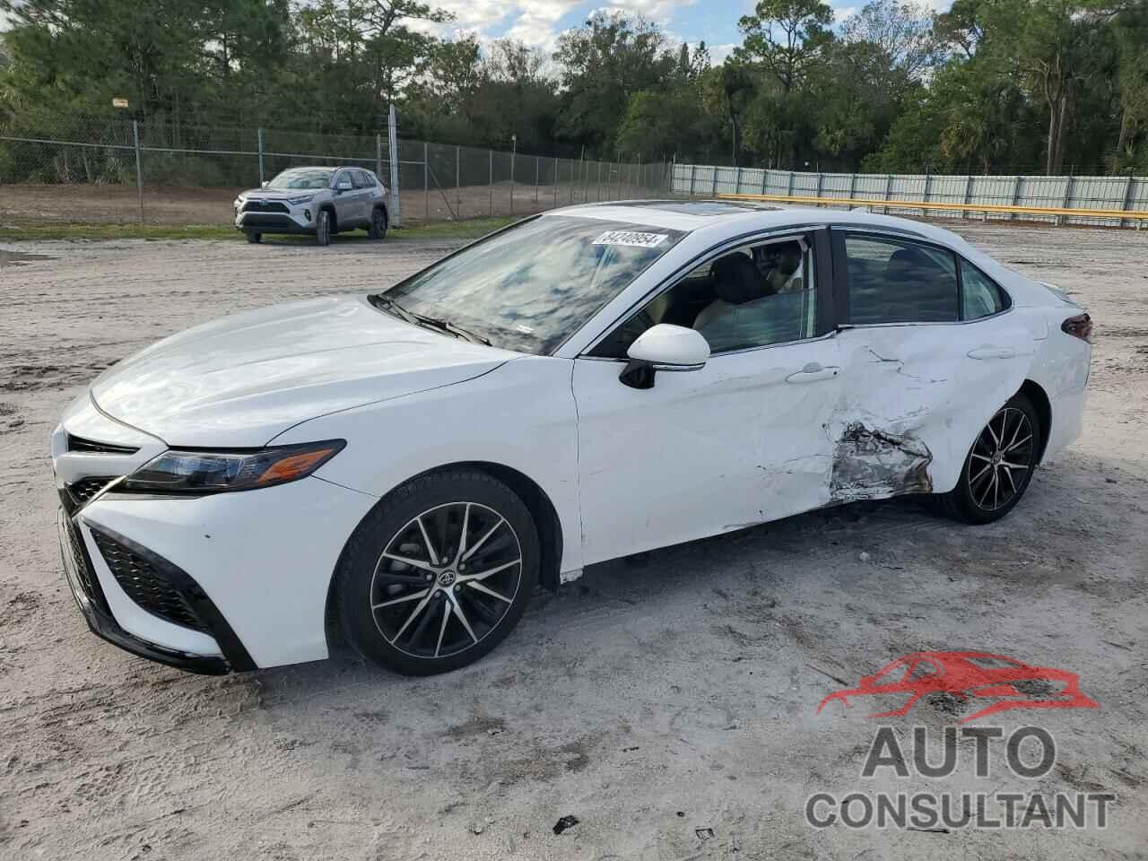 TOYOTA CAMRY 2021 - 4T1T11AK3MU565269
