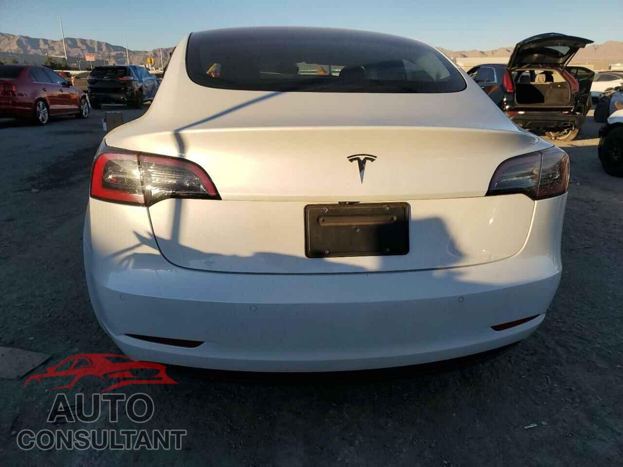 TESLA MODEL 3 2021 - 5YJ3E1EA0MF986434