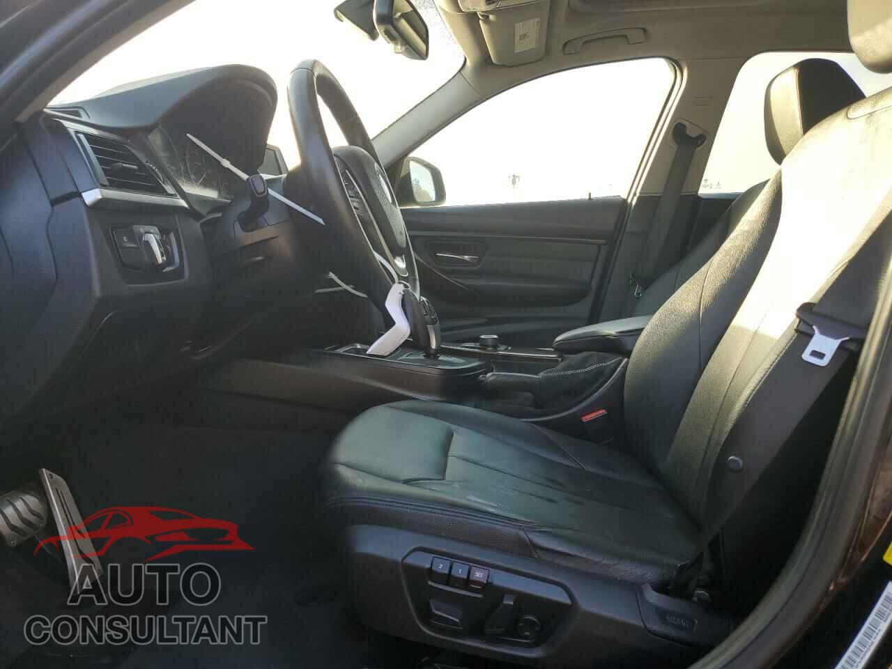 BMW 3 SERIES 2015 - WBA3A5C52FF610287