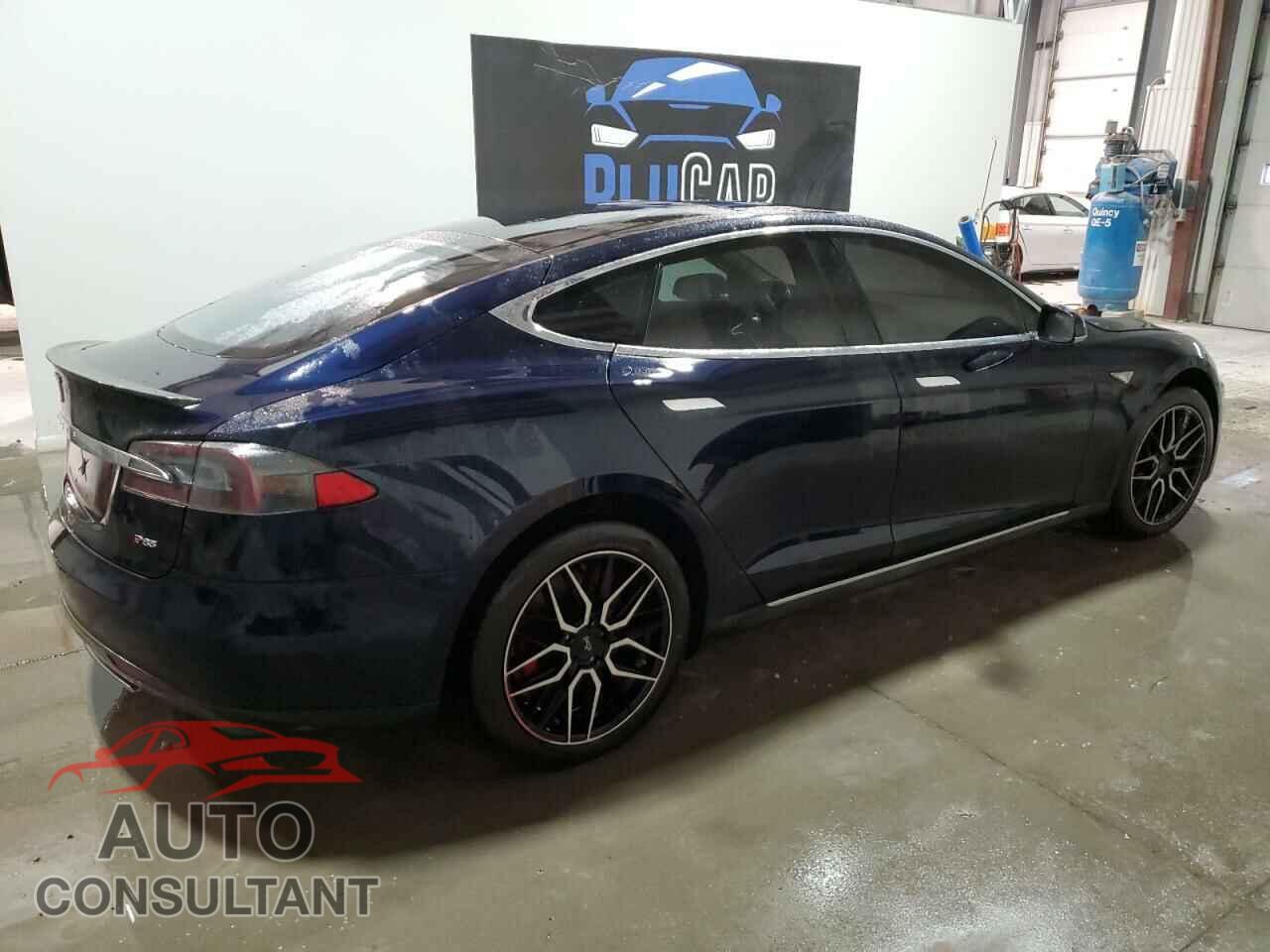 TESLA MODEL S 2013 - 5YJSA1CP2DFP22369