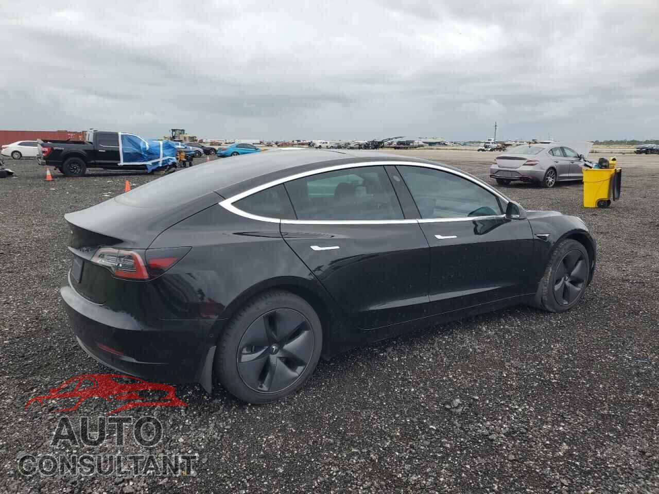 TESLA MODEL 3 2019 - 5YJ3E1EA4KF329374
