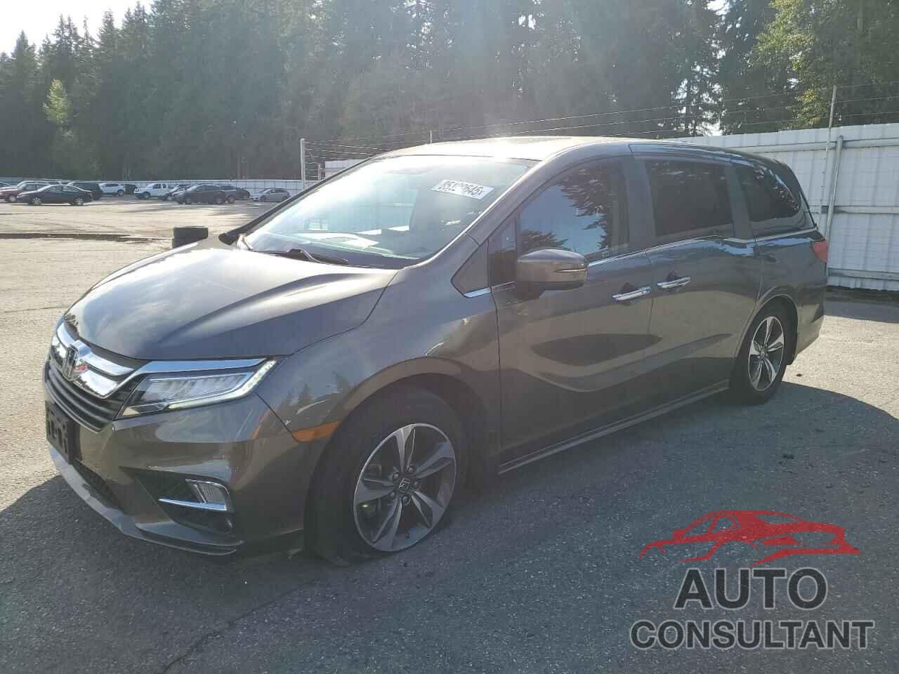 HONDA ODYSSEY 2018 - 5FNRL6H89JB005910