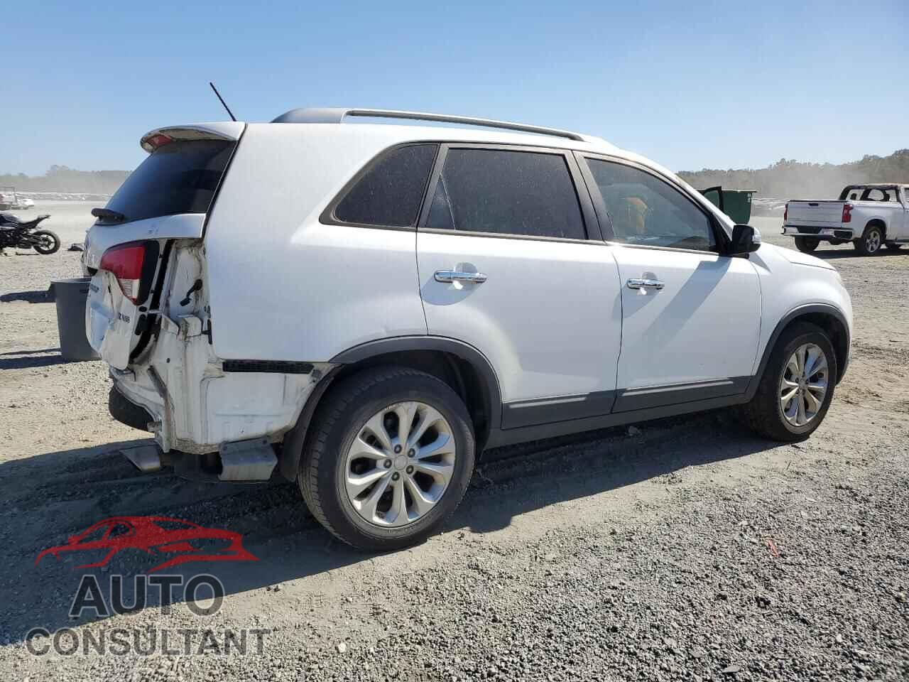 KIA SORENTO 2015 - 5XYKU4A76FG647134