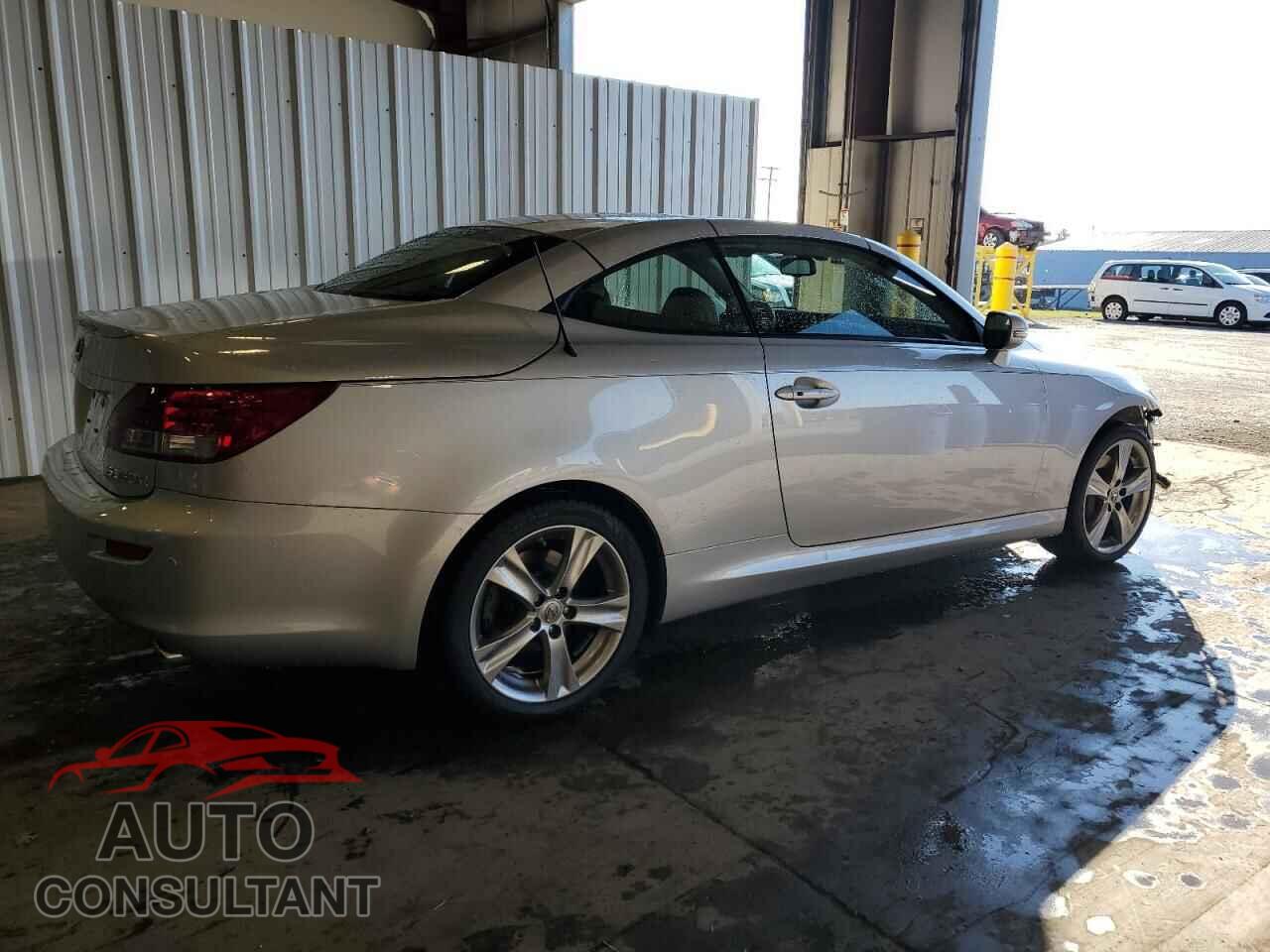 LEXUS IS 2012 - JTHFE2C23C2508832