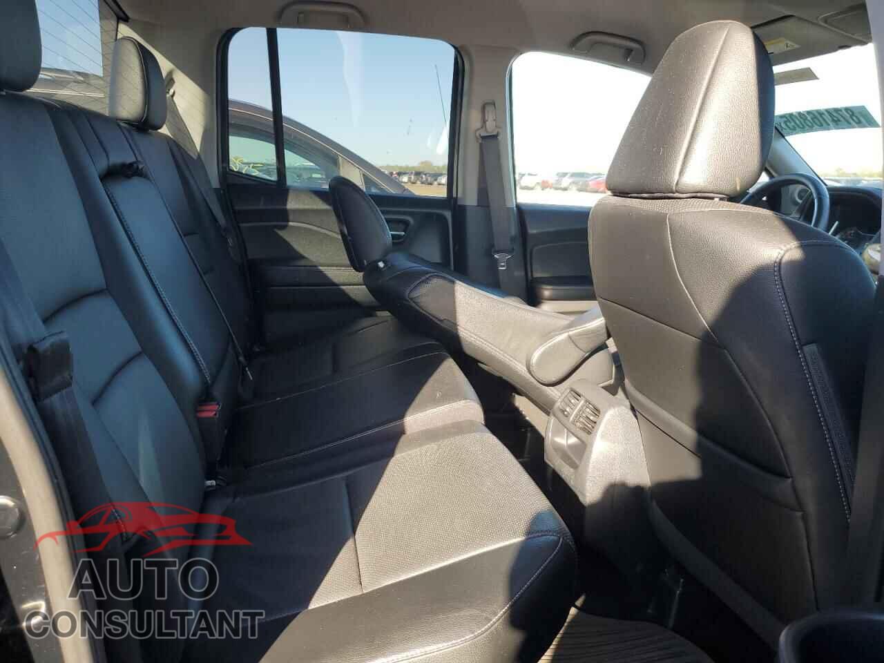 HONDA RIDGELINE 2017 - 5FPYK3F61HB009479