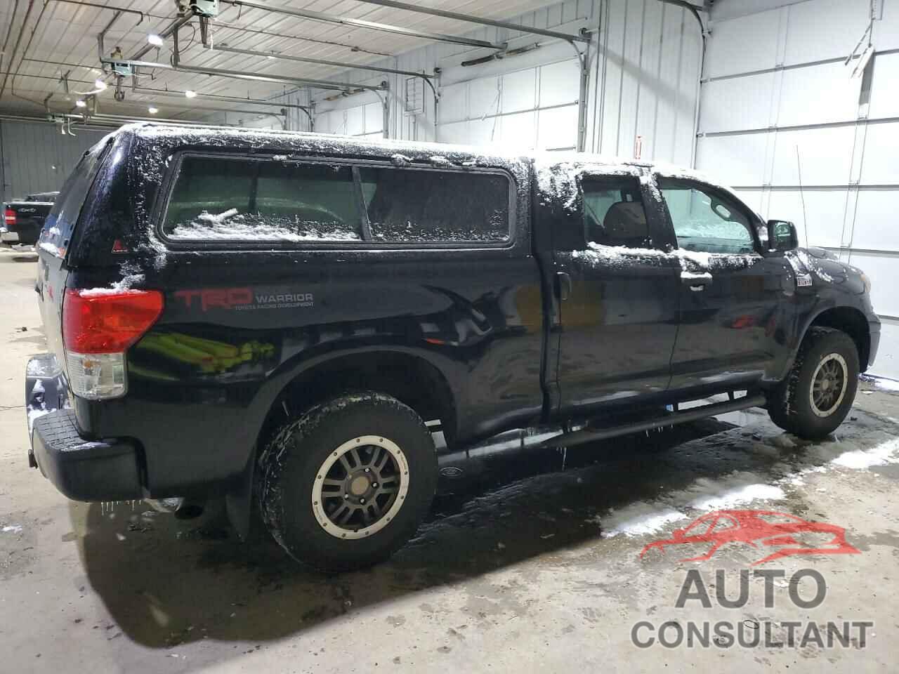 TOYOTA TUNDRA 2010 - 5TFUY5F16AX100989