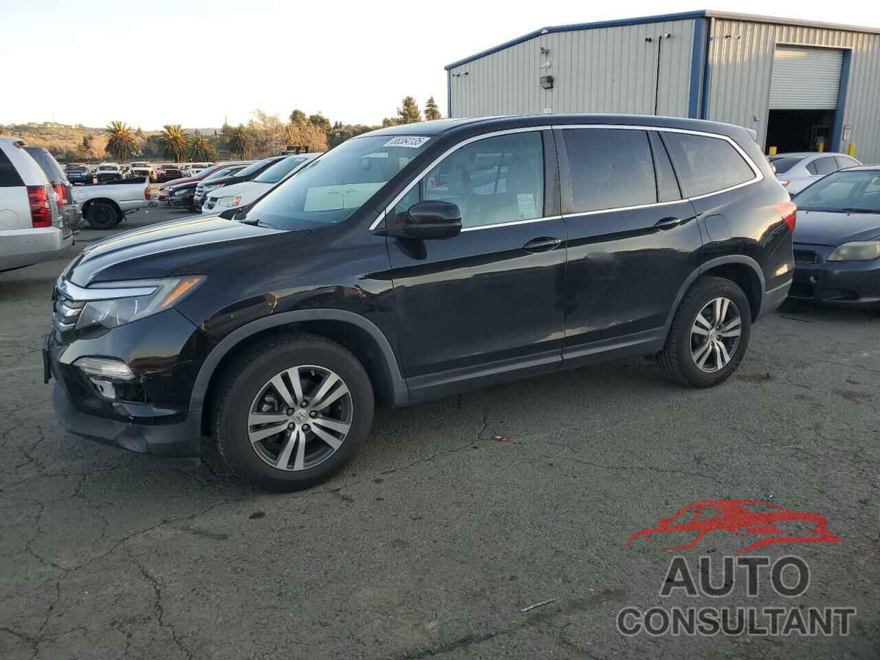 HONDA PILOT 2017 - 5FNYF6H5XHB095412