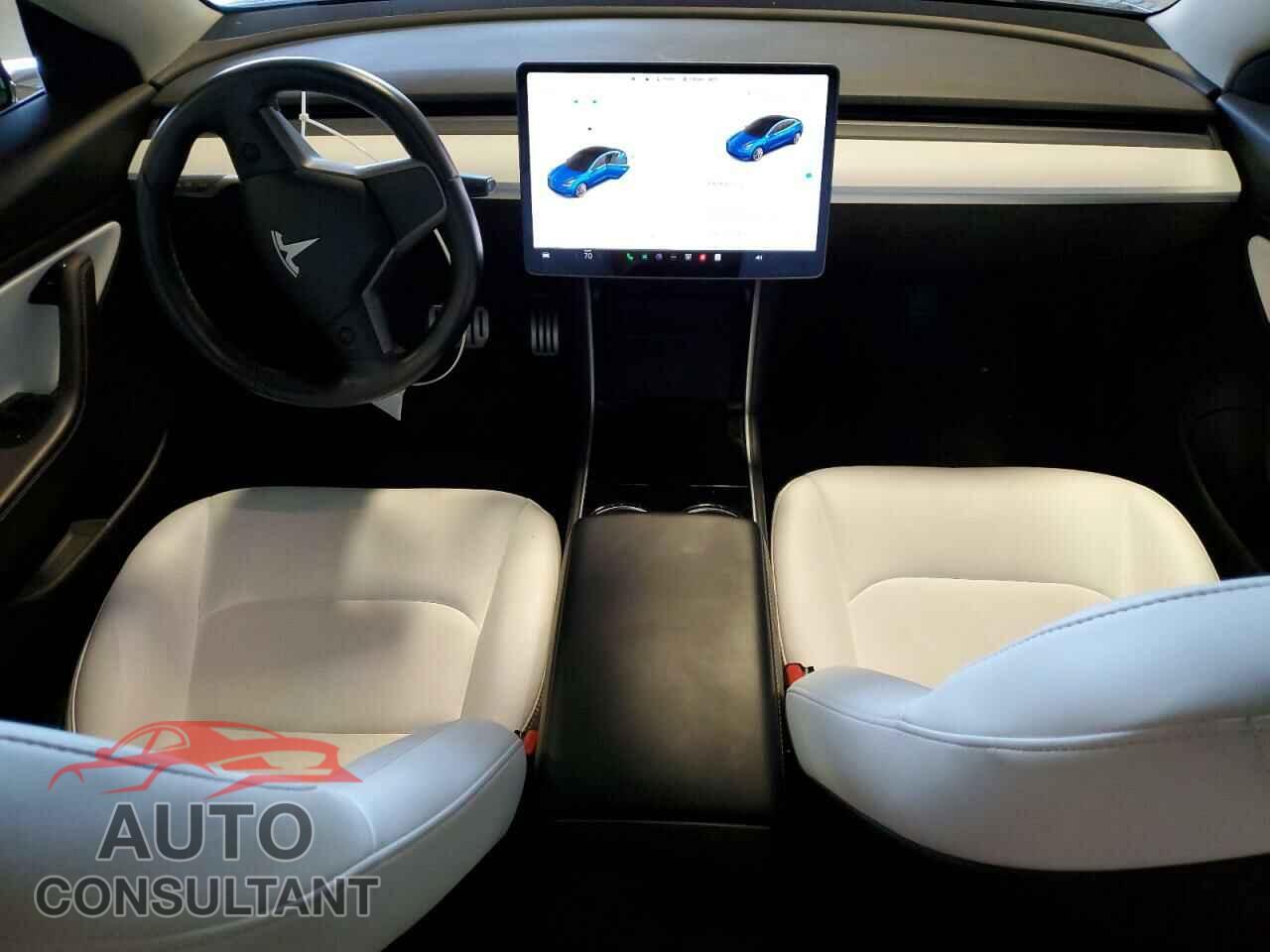 TESLA MODEL 3 2018 - 5YJ3E1EB9JF080657