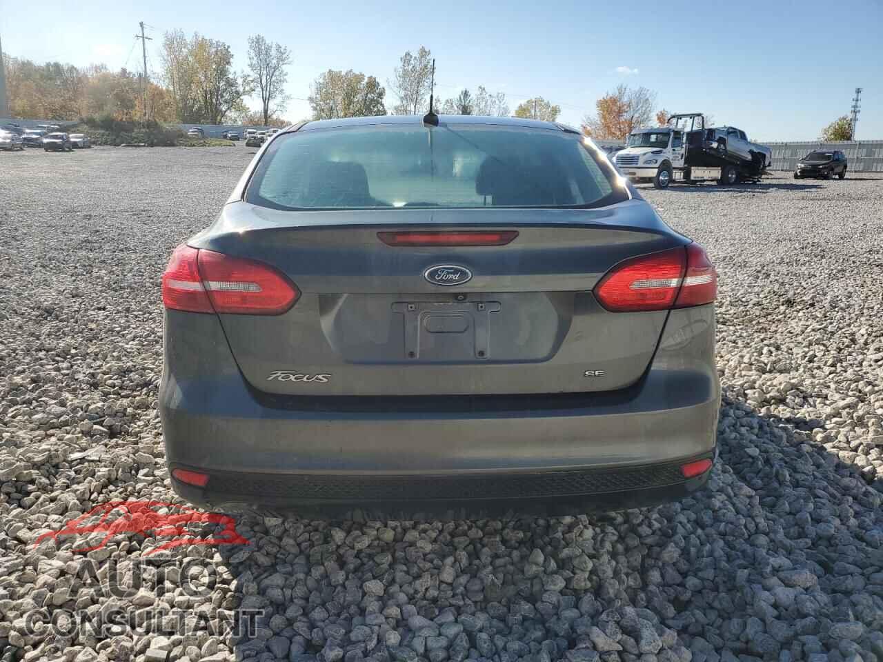 FORD FOCUS 2017 - 1FADP3F28HL224334