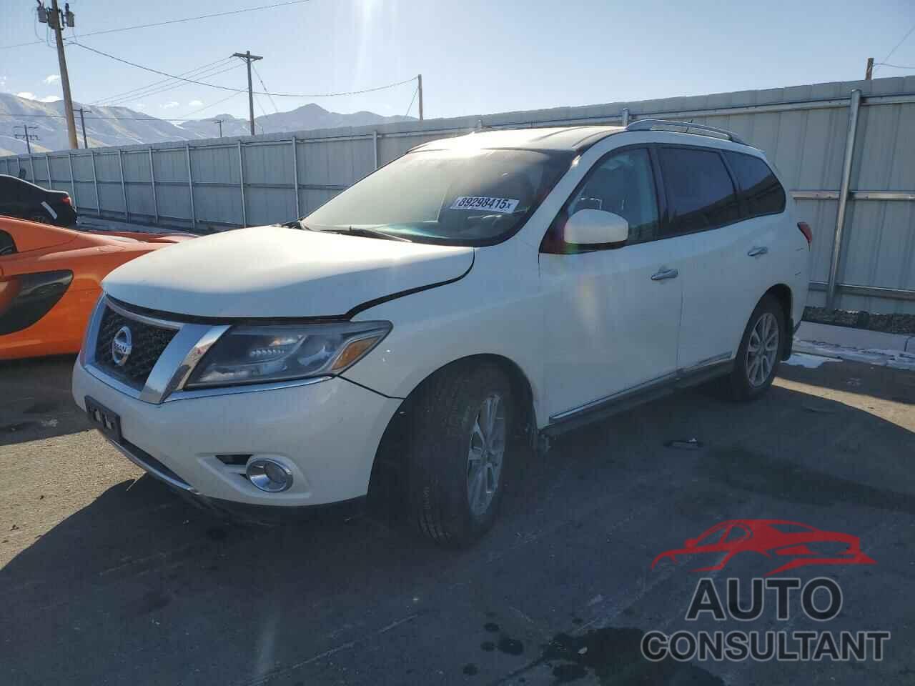 NISSAN PATHFINDER 2015 - 5N1AR2MN4FC646625