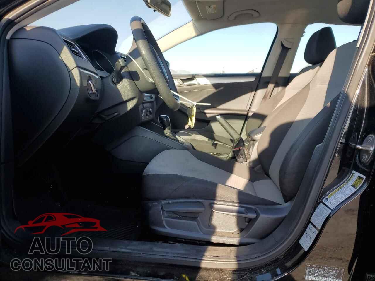 VOLKSWAGEN JETTA 2017 - 3VW2B7AJ8HM309367