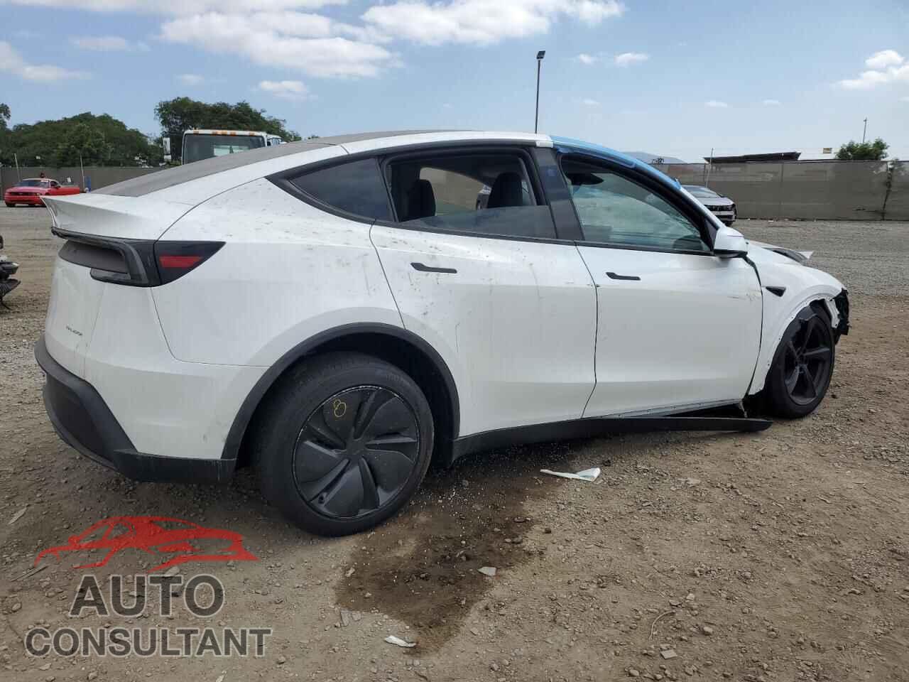 TESLA MODEL Y 2026 - 7SAYGDEEXTF363229