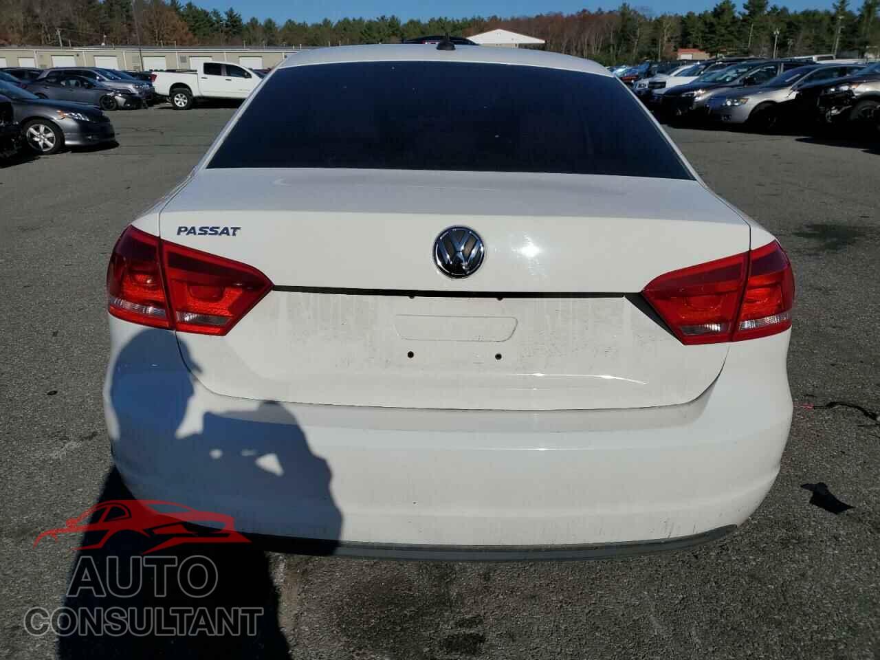 VOLKSWAGEN PASSAT 2014 - 1VWBP7A30EC002050