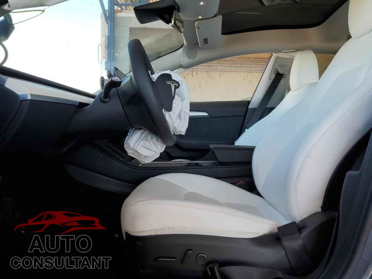 TESLA MODEL 3 2023 - 5YJ3E1EA3PF638096