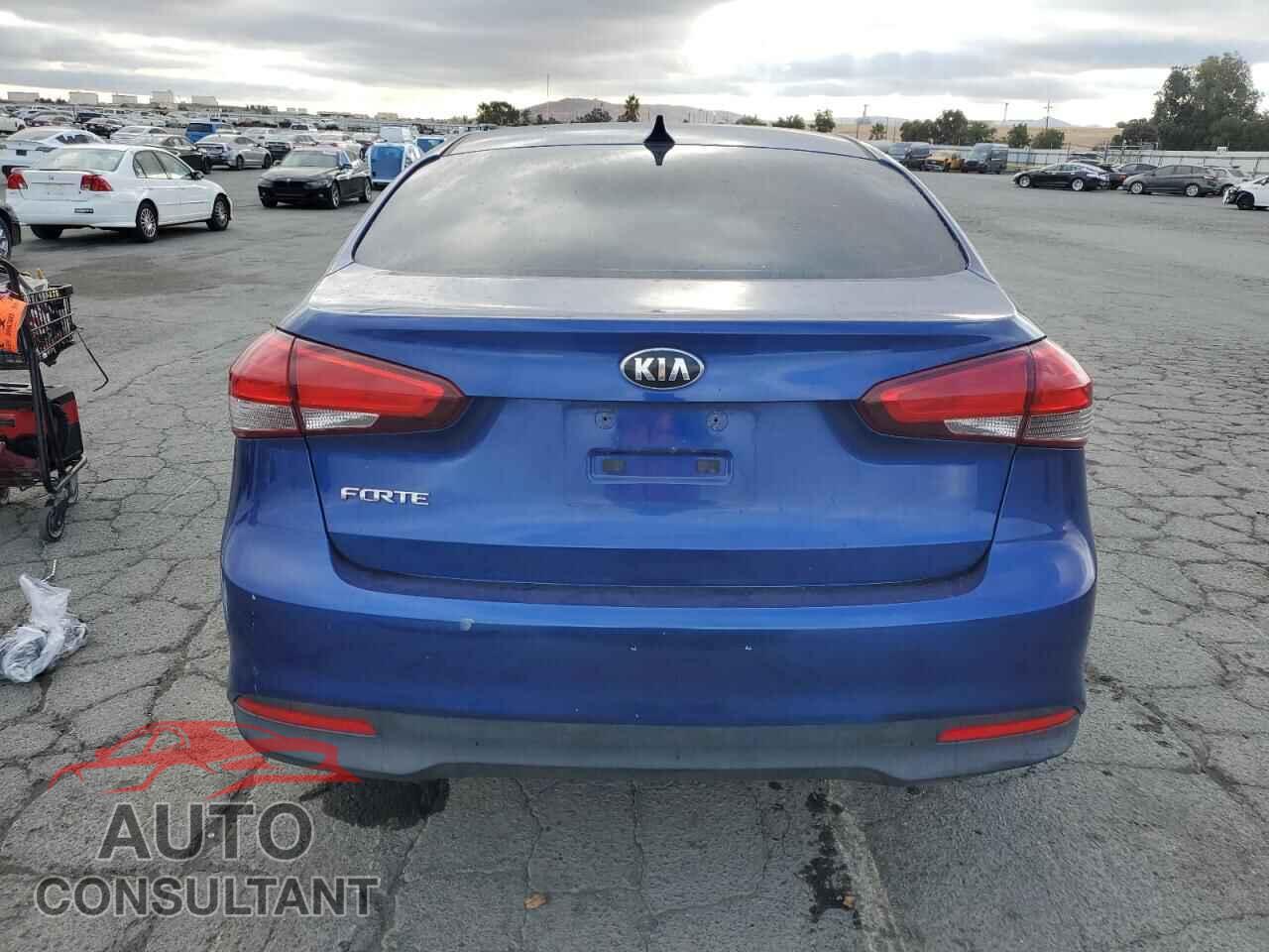 KIA FORTE 2017 - 3KPFK4A78HE032012