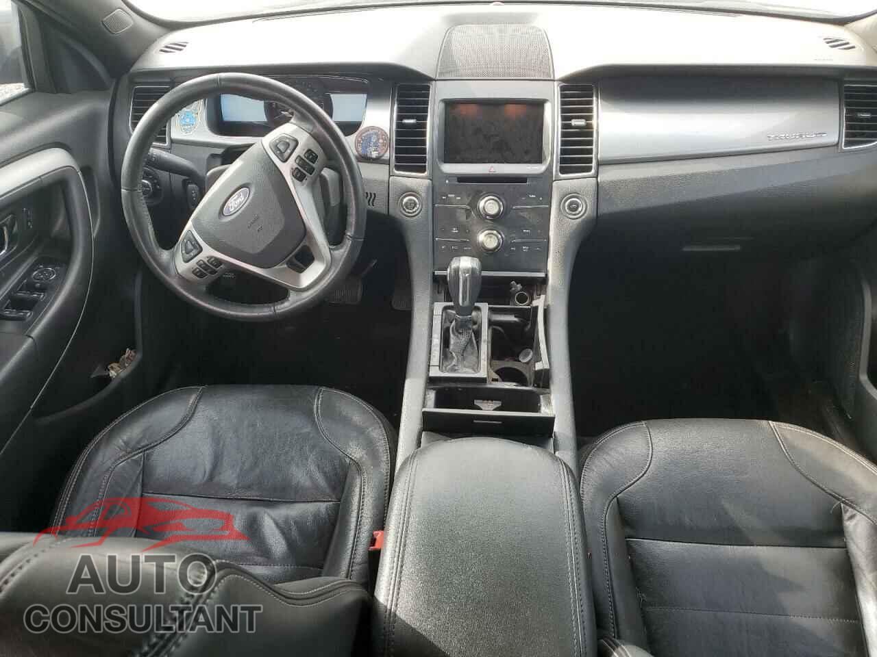 FORD TAURUS 2015 - 1FAHP2E85FG130452