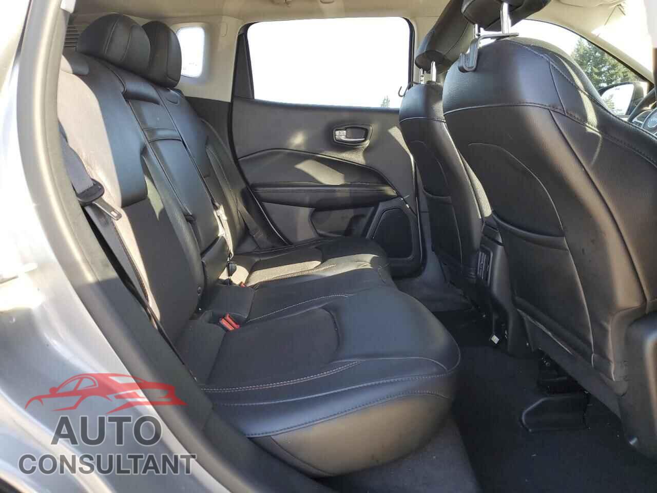 JEEP COMPASS 2017 - 3C4NJDBB6HT632038