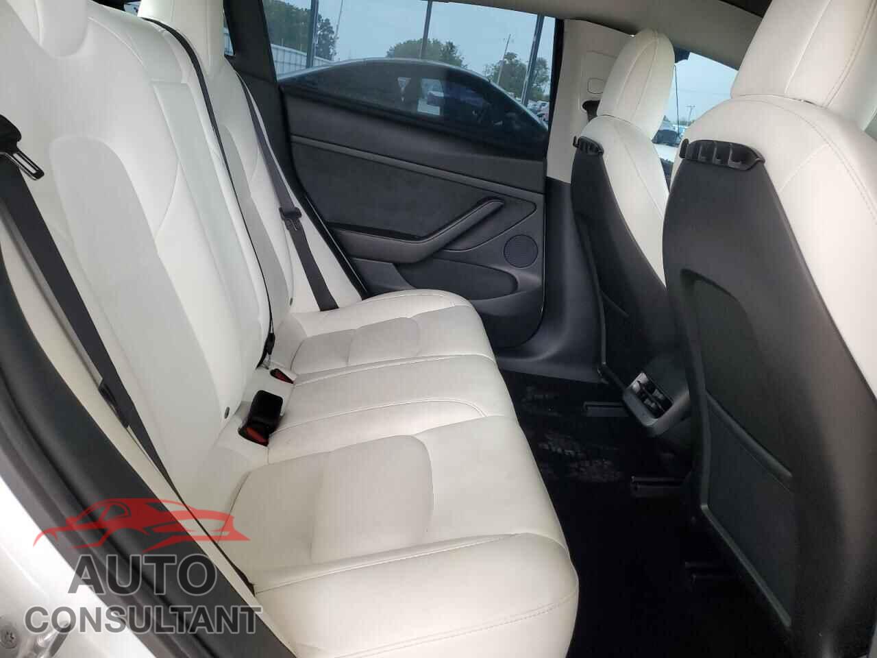 TESLA MODEL 3 2021 - 5YJ3E1EB2MF065714