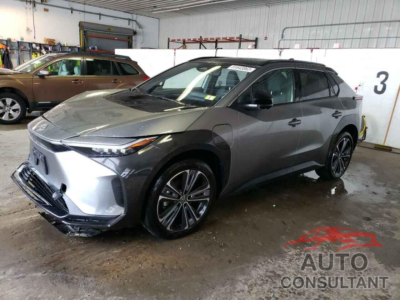 TOYOTA BZ4X XLE 2023 - JTMABACA4PA020538