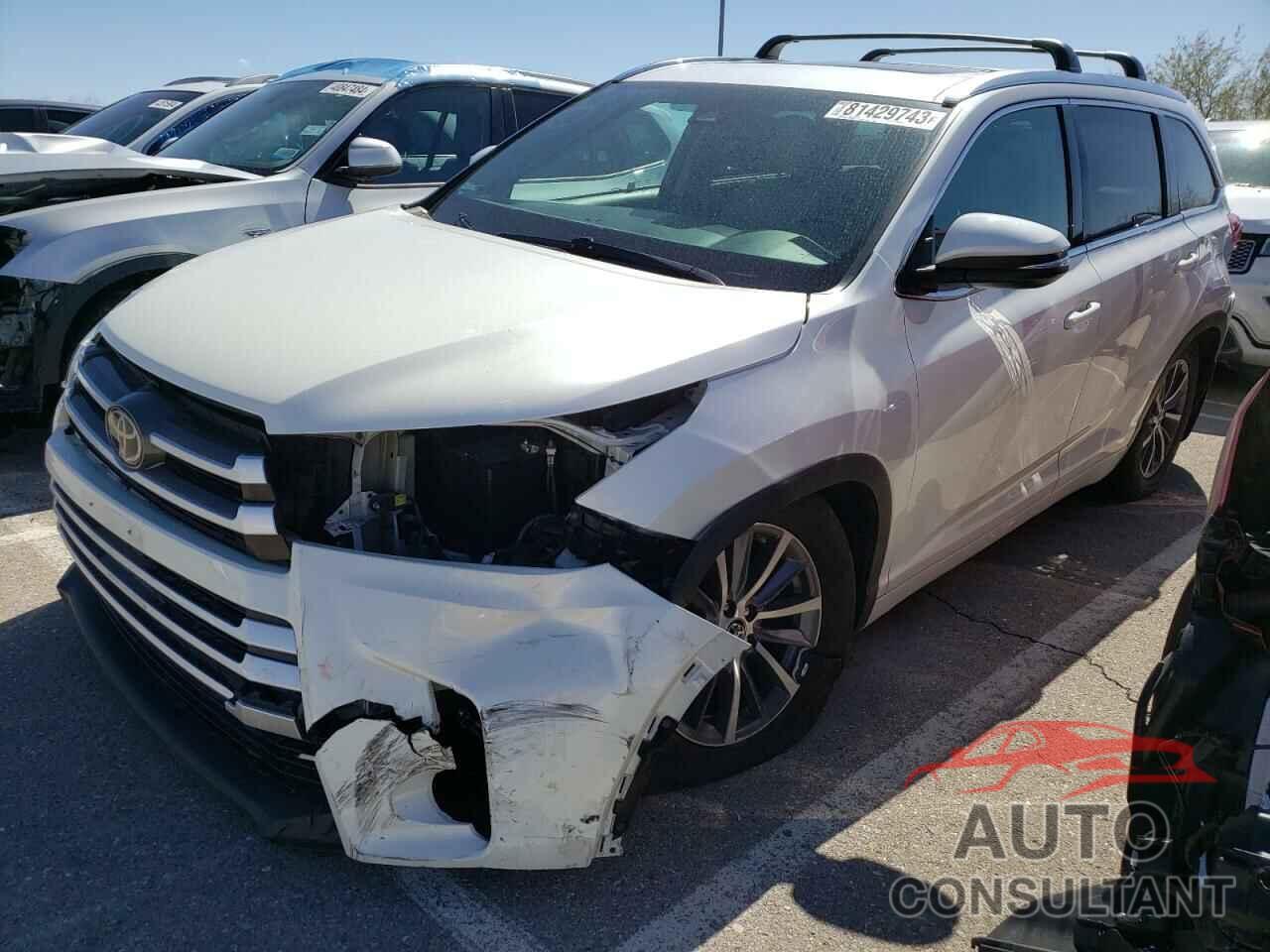 TOYOTA HIGHLANDER 2018 - 5TDJZRFH2JS550701