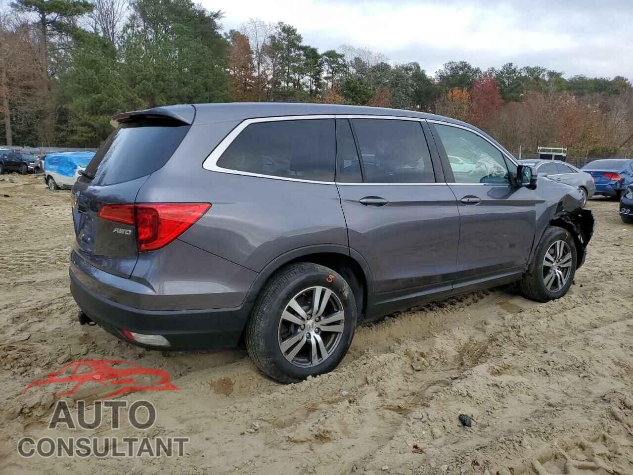 HONDA PILOT 2017 - 5FNYF6H88HB070938