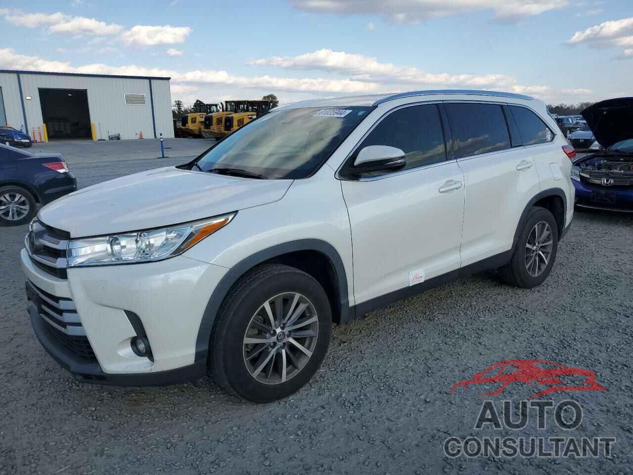 TOYOTA HIGHLANDER 2019 - 5TDKZRFH1KS556334