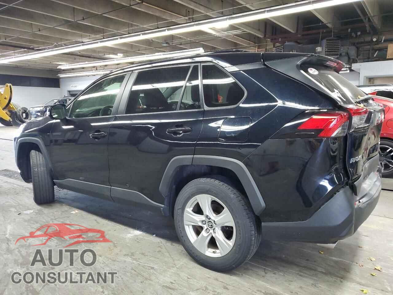 TOYOTA RAV4 2019 - JTMP1RFV4KD013879