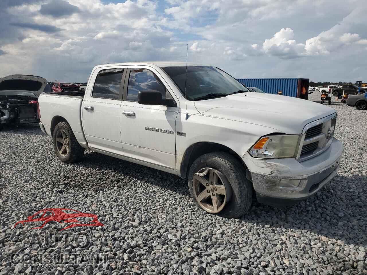 DODGE RAM 1500 2012 - 1C6RD7LT9CS285789
