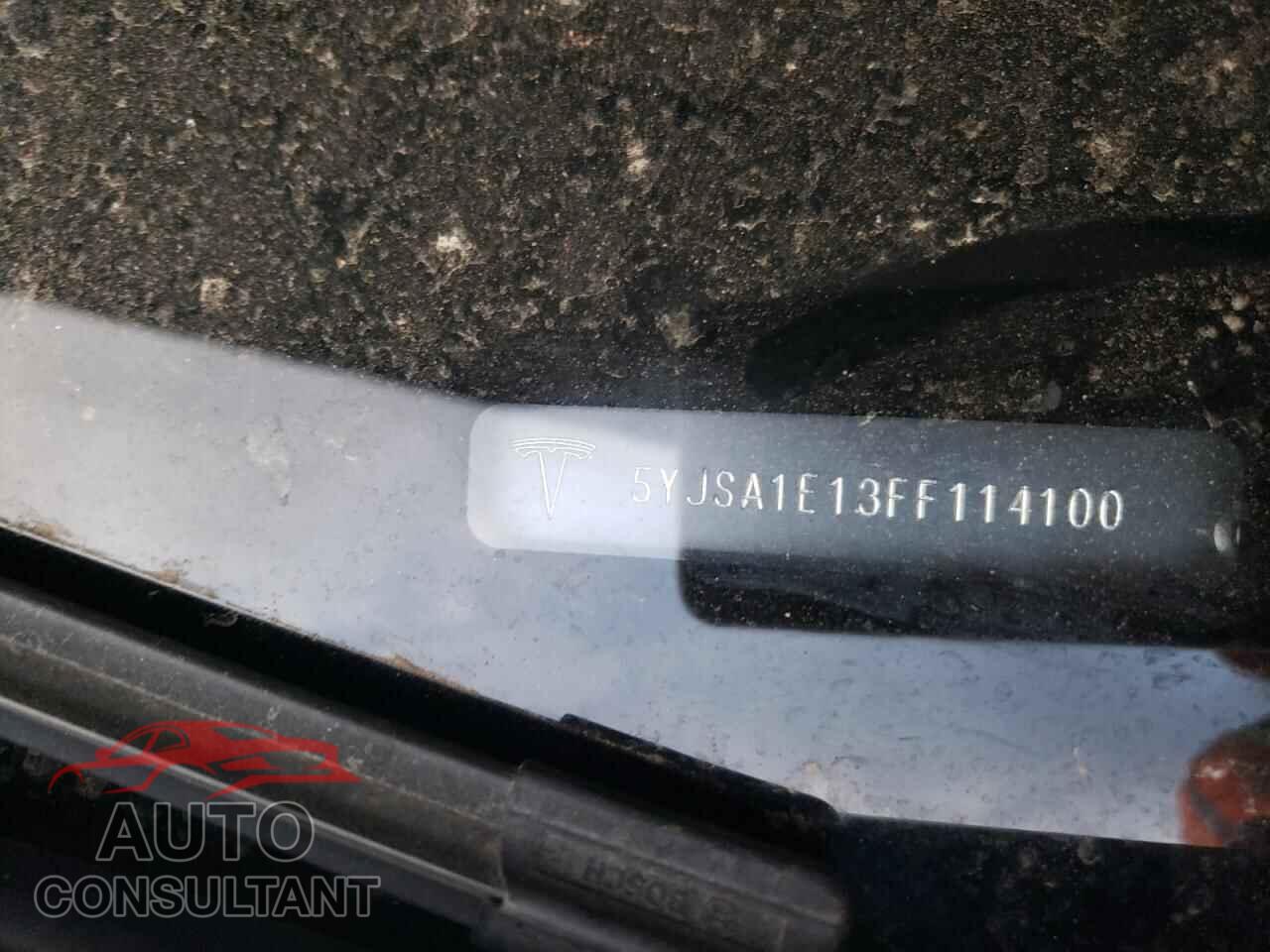 TESLA MODEL S 2015 - 5YJSA1E13FF114100