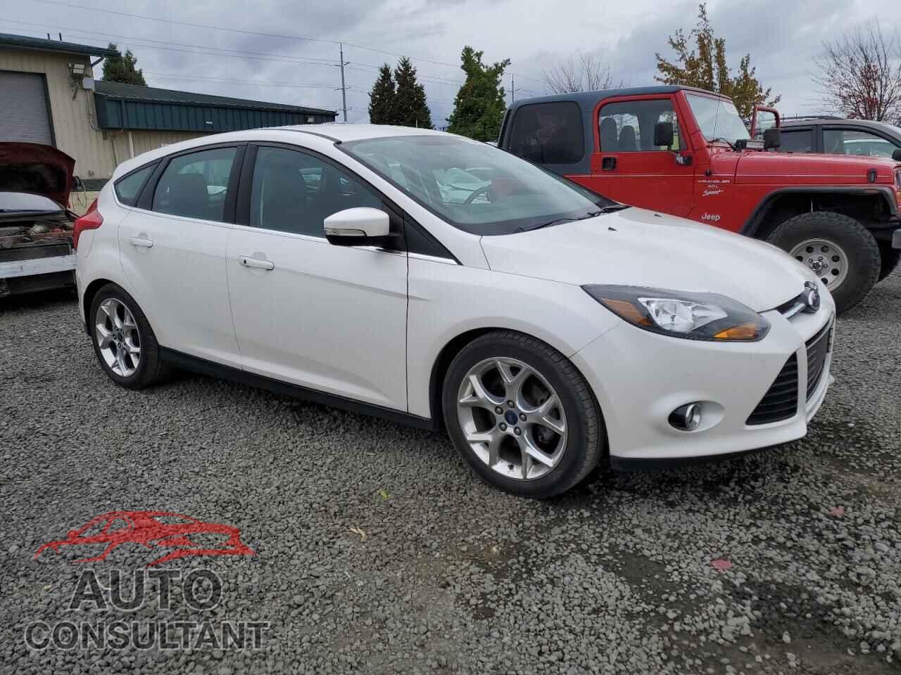 FORD FOCUS 2014 - 1FADP3N28EL211371