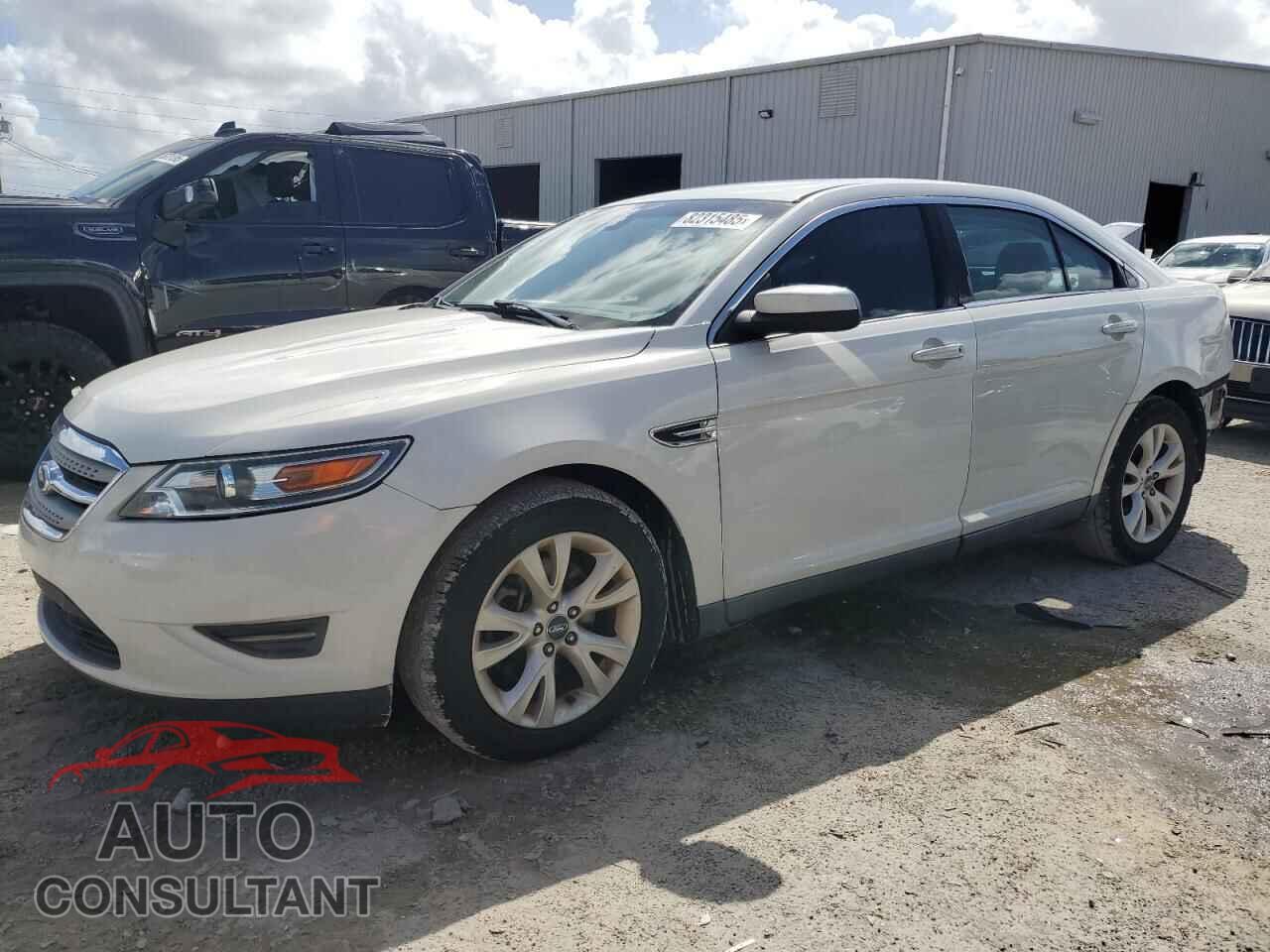 FORD TAURUS 2011 - 1FAHP2EW3BG172286