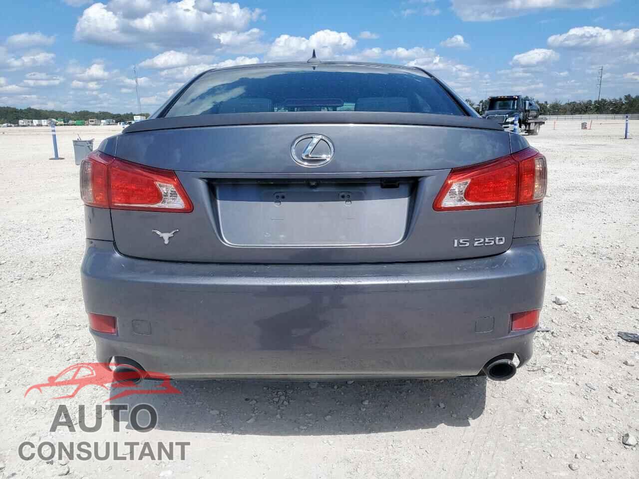 LEXUS IS 2012 - JTHBF5C20C2102973