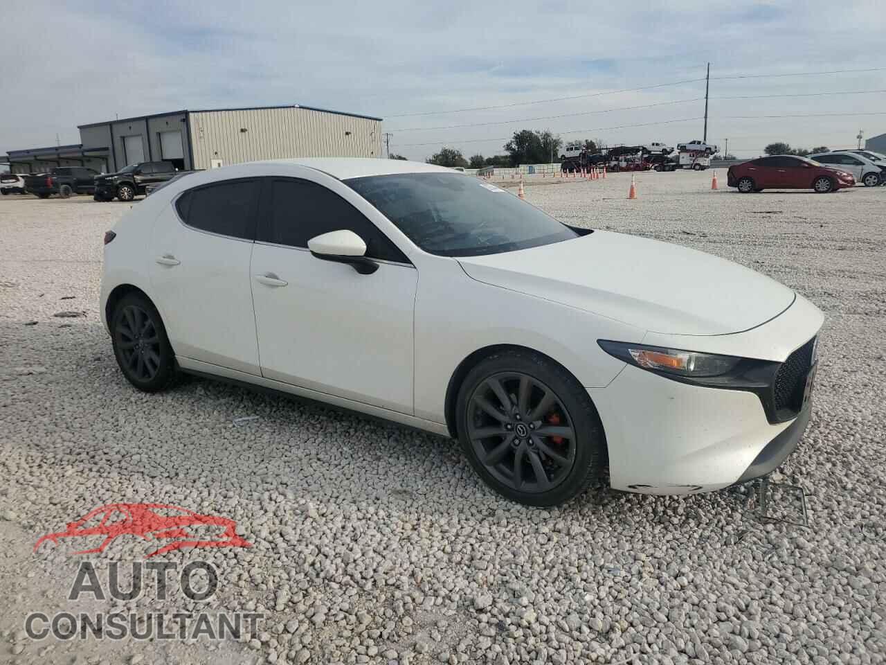 MAZDA 3 2019 - JM1BPBMM6K1130889