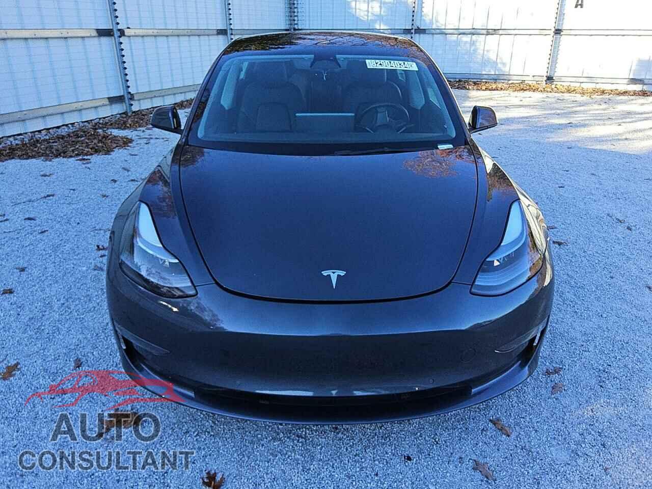 TESLA MODEL 3 2022 - 5YJ3E1EA2NF285976