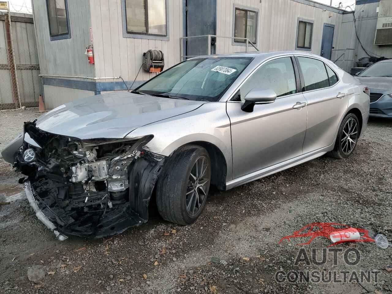 TOYOTA CAMRY 2022 - 4T1G11AK8NU620480