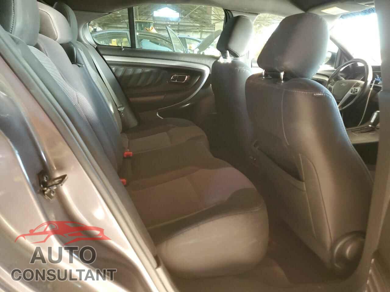 FORD TAURUS 2013 - 1FAHP2E82DG129577