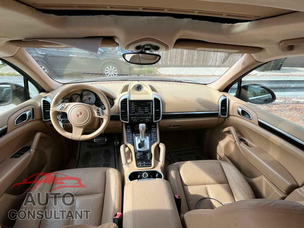 PORSCHE CAYENNE 2012 - WP1AB2A25CLA49089